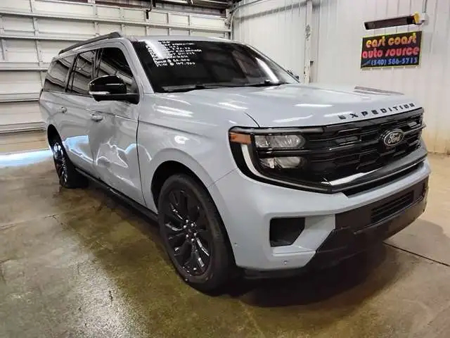 2025 Ford Expedition's photo