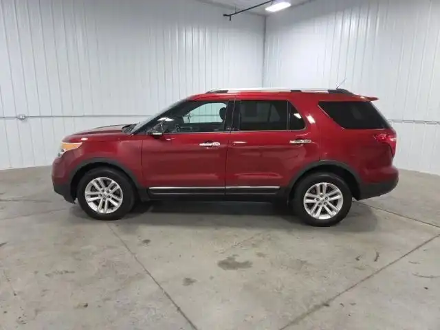 2014 Ford Explorer XLT 4WD's photo