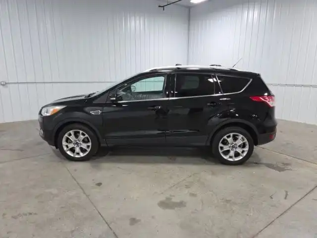 2016 Ford Escape Titanium 4WD's photo