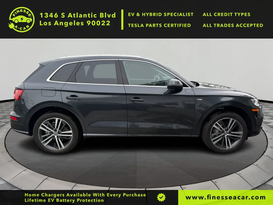 2020 Audi Q5 55 e Premium Plus quattro S tronic photo 4
