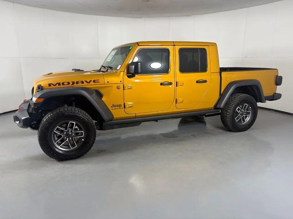 2026 Jeep Gladiator Mojave Auto photo 5