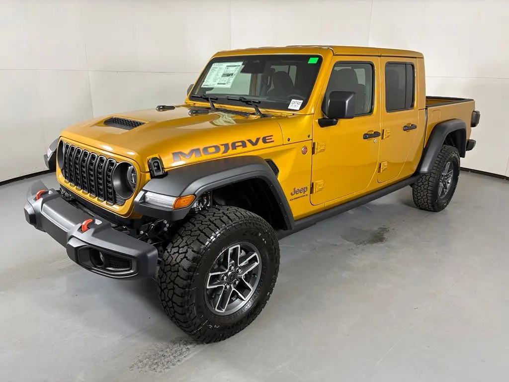 2026 Jeep Gladiator Mojave Auto photo 4