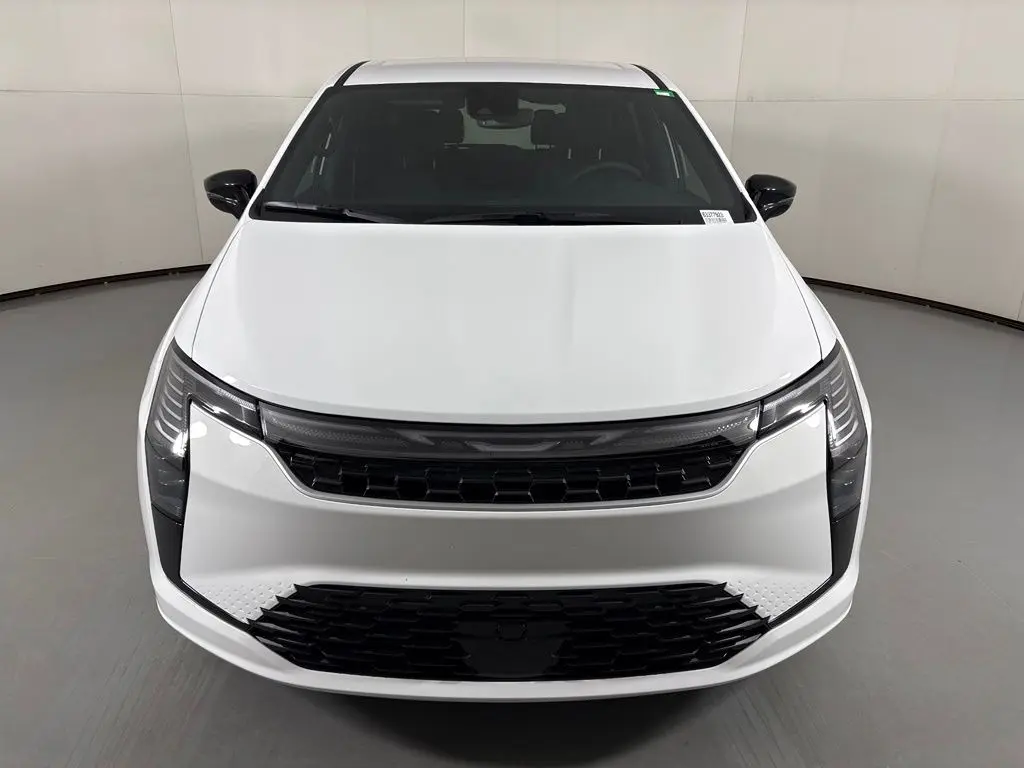 2027 Chrysler Pacifica Select photo 3