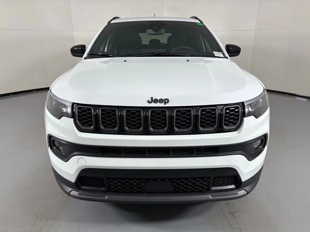 2026 Jeep Compass Altitude 4X4 photo 3