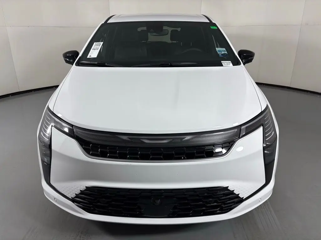 2027 Chrysler Pacifica Select photo 3