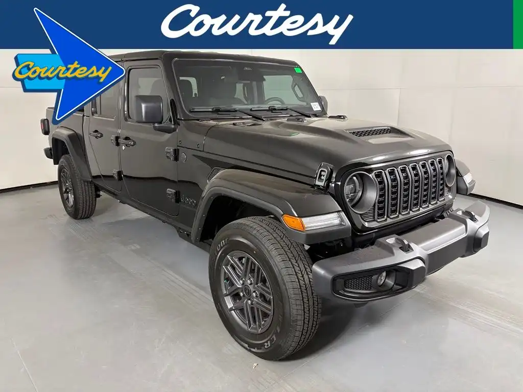 2026 Jeep Gladiator Sport S Auto's photo