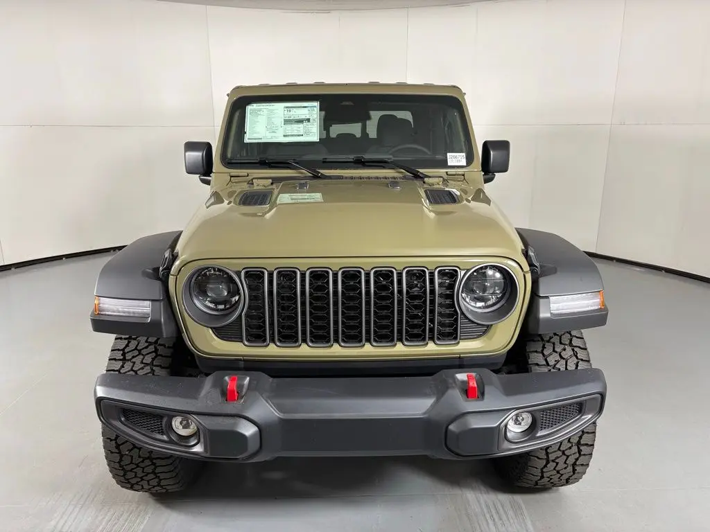 2026 Jeep Gladiator Rubicon Auto photo 3