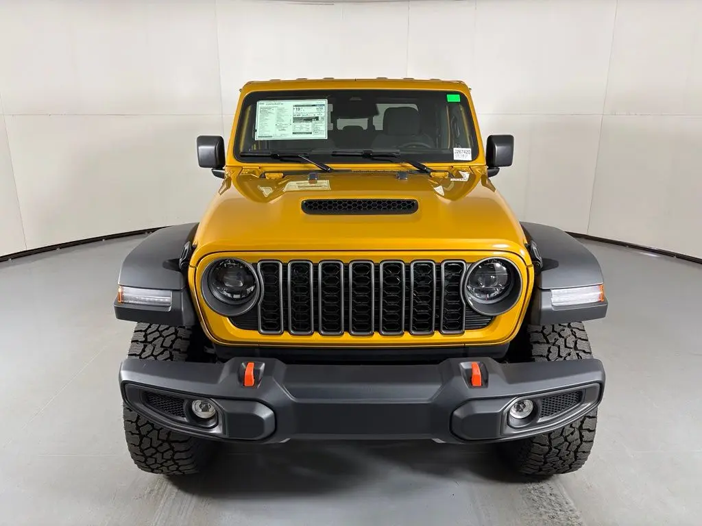 2026 Jeep Gladiator Mojave Auto photo 3