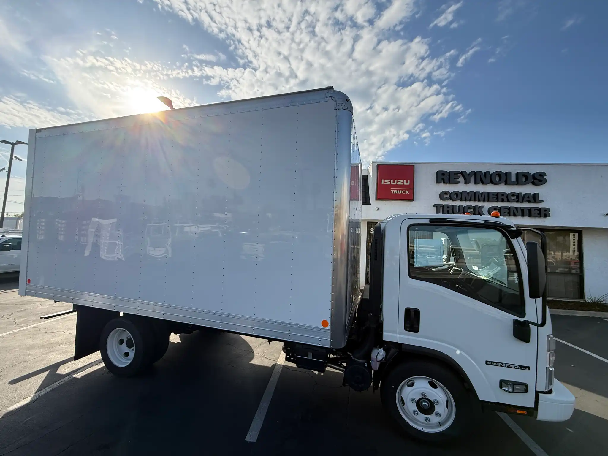2025 Isuzu NPR's photo