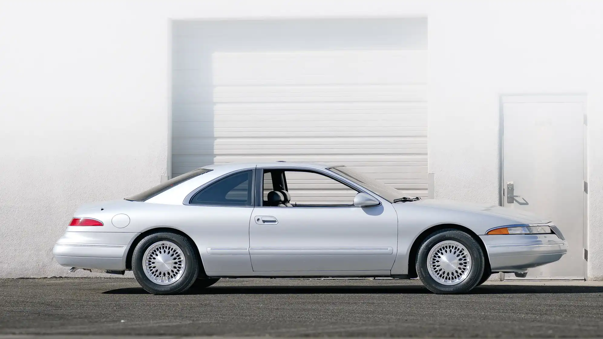 1993 Lincoln Mark's photo
