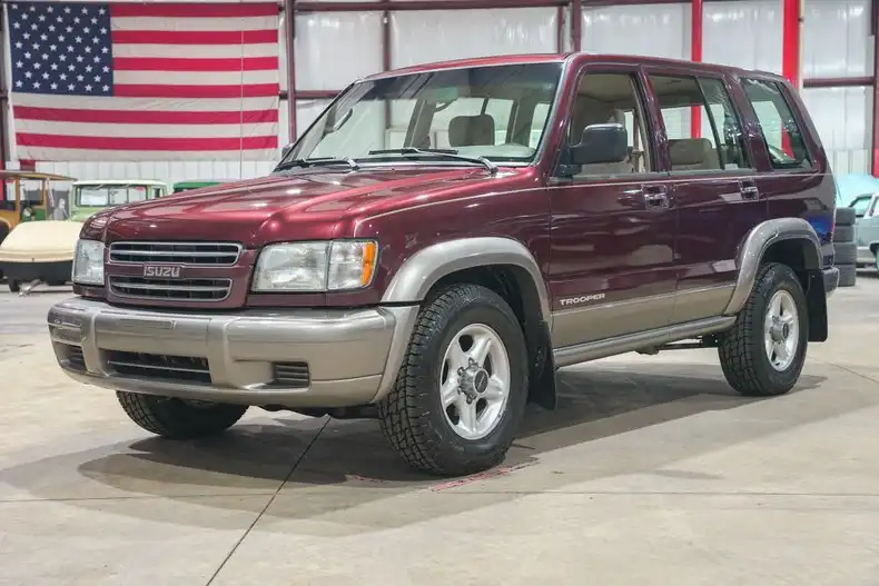 2001 Isuzu Trooper S 4X4 4AT's photo