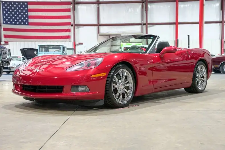 2005 Chevrolet Corvette Convertible's photo