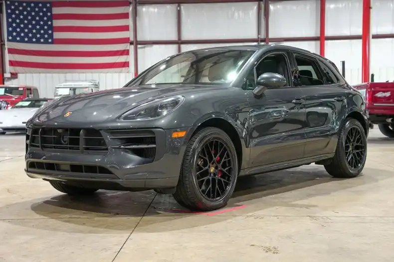 2021 Porsche Macan GTS's photo