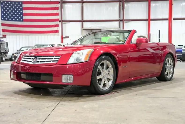 2005 Cadillac XLR V8 Roadster's photo