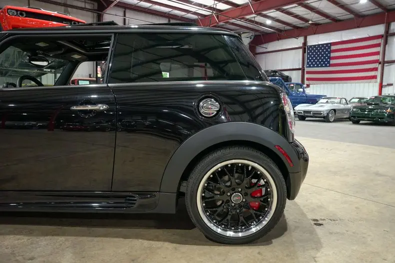 2012 MINI Cooper S photo 5
