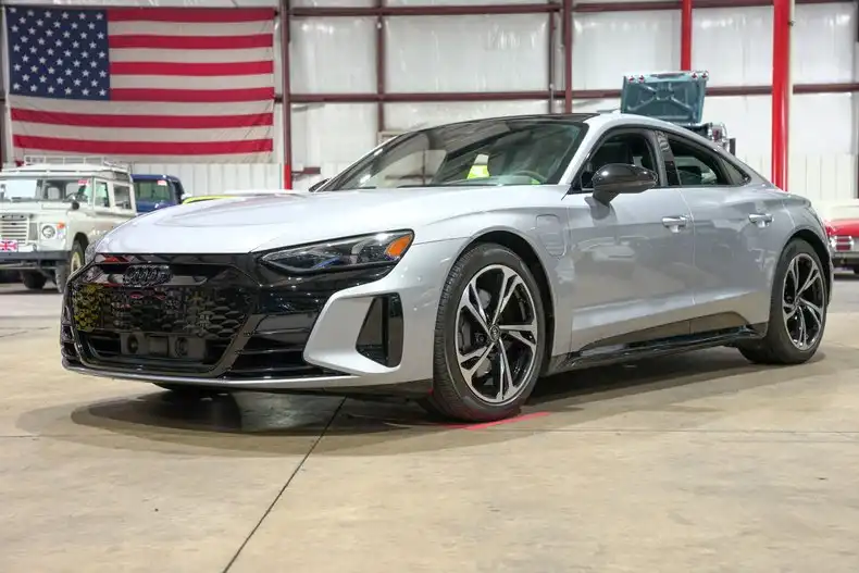 2022 Audi e-tron GT Premium Plus quattro's photo