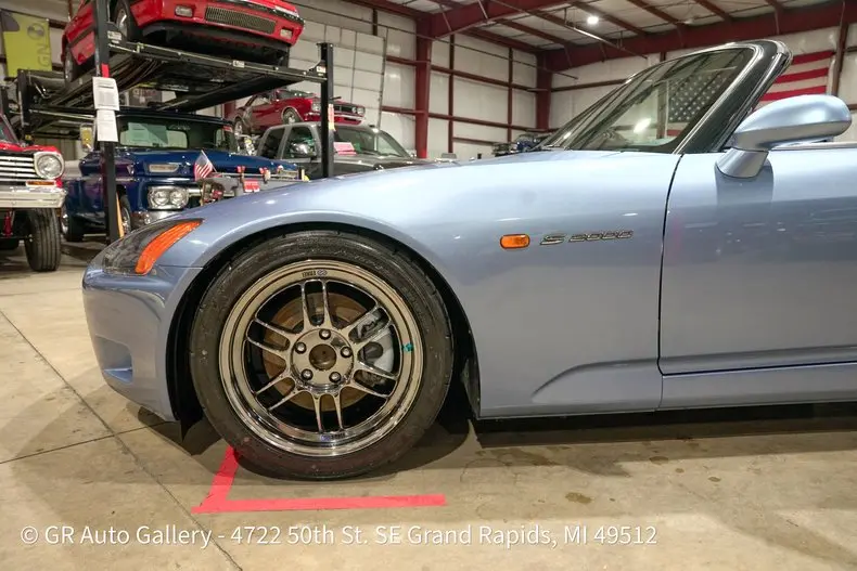 2002 Honda S2000 Base photo 3
