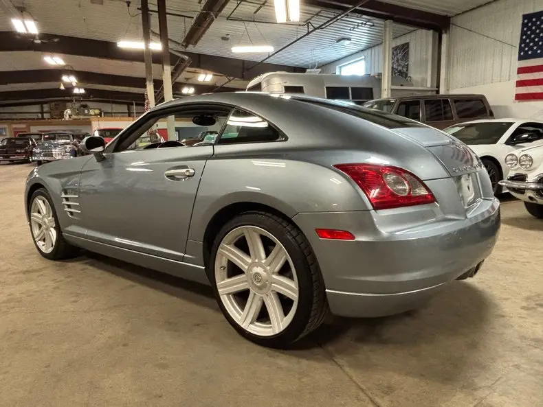 2004 Chrysler Crossfire Base photo 4