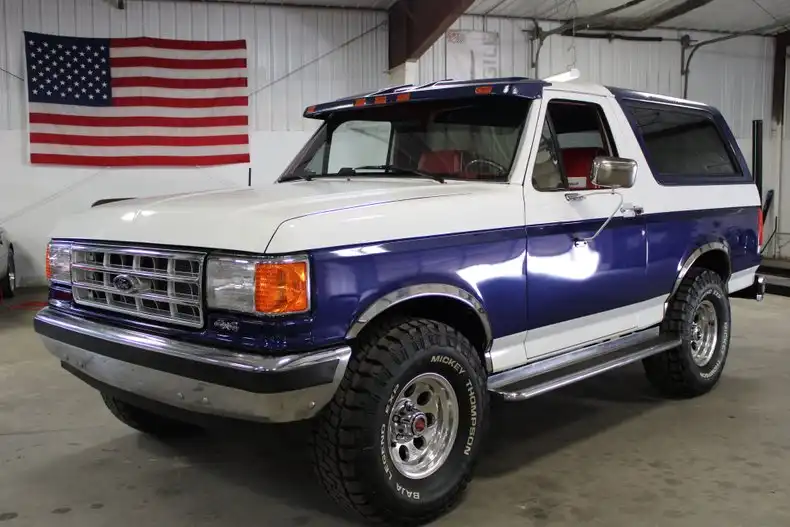 1988 Ford Bronco's photo