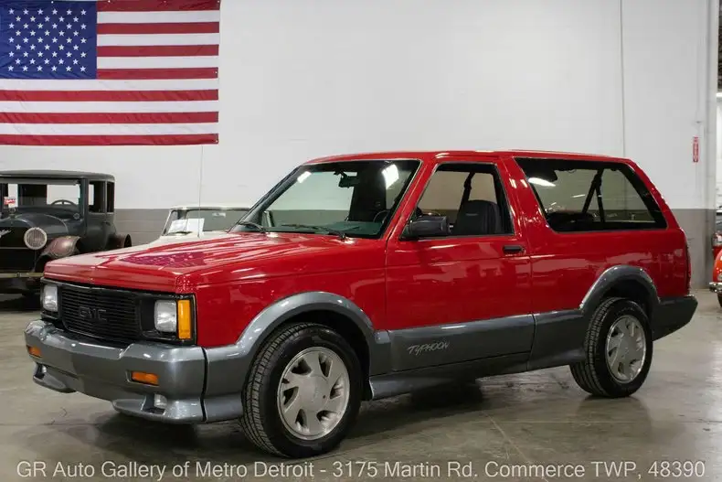 1992 GMC Typhoon's photo
