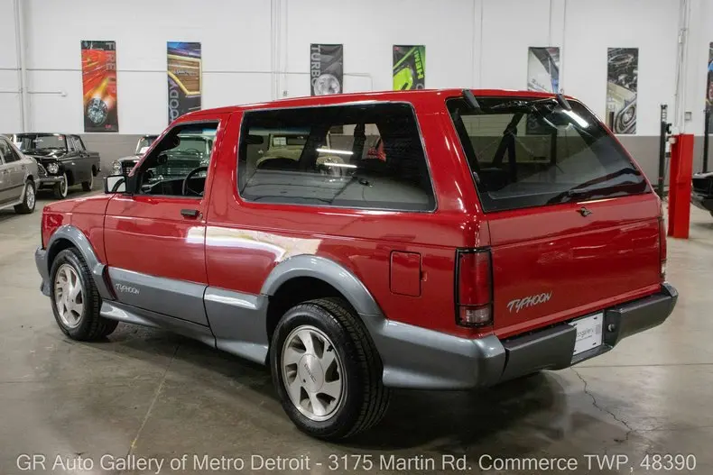 1992 GMC Typhoon undefined photo 4