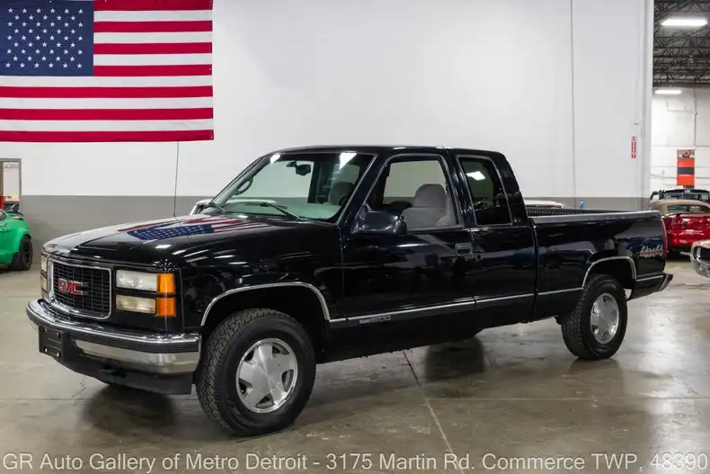 1997 GMC Sierra SL Club Coupe SWB K1500's photo