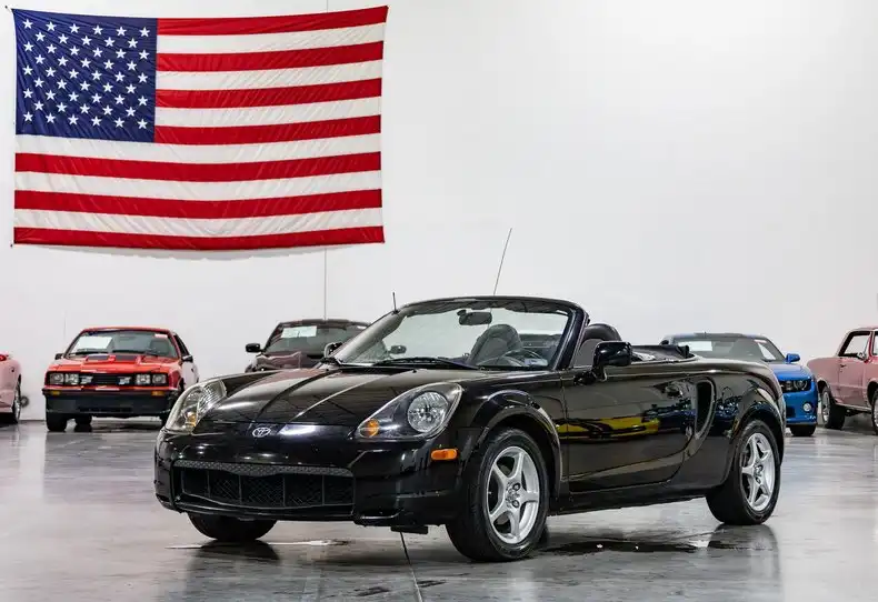 2000 Toyota MR2 Spyder Base's photo