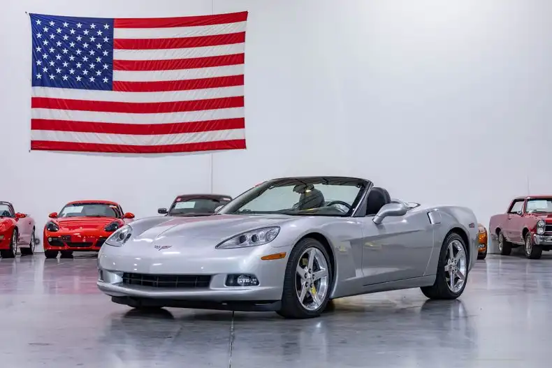2005 Chevrolet Corvette Convertible's photo