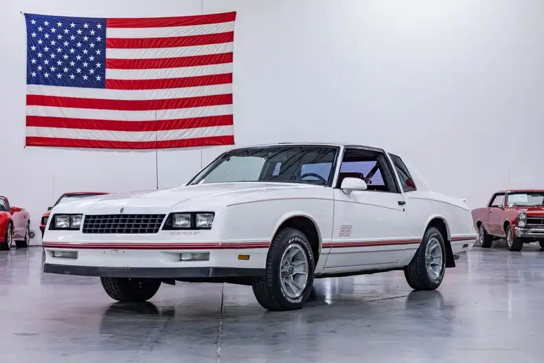 1987 Chevrolet Monte Carlo's photo