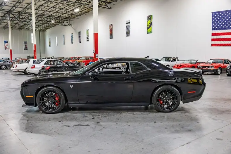 2016 Dodge Challenger SRT Hellcat photo 4