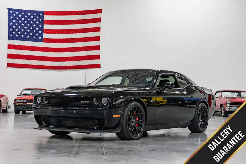 2016 Dodge Challenger SRT Hellcat's photo