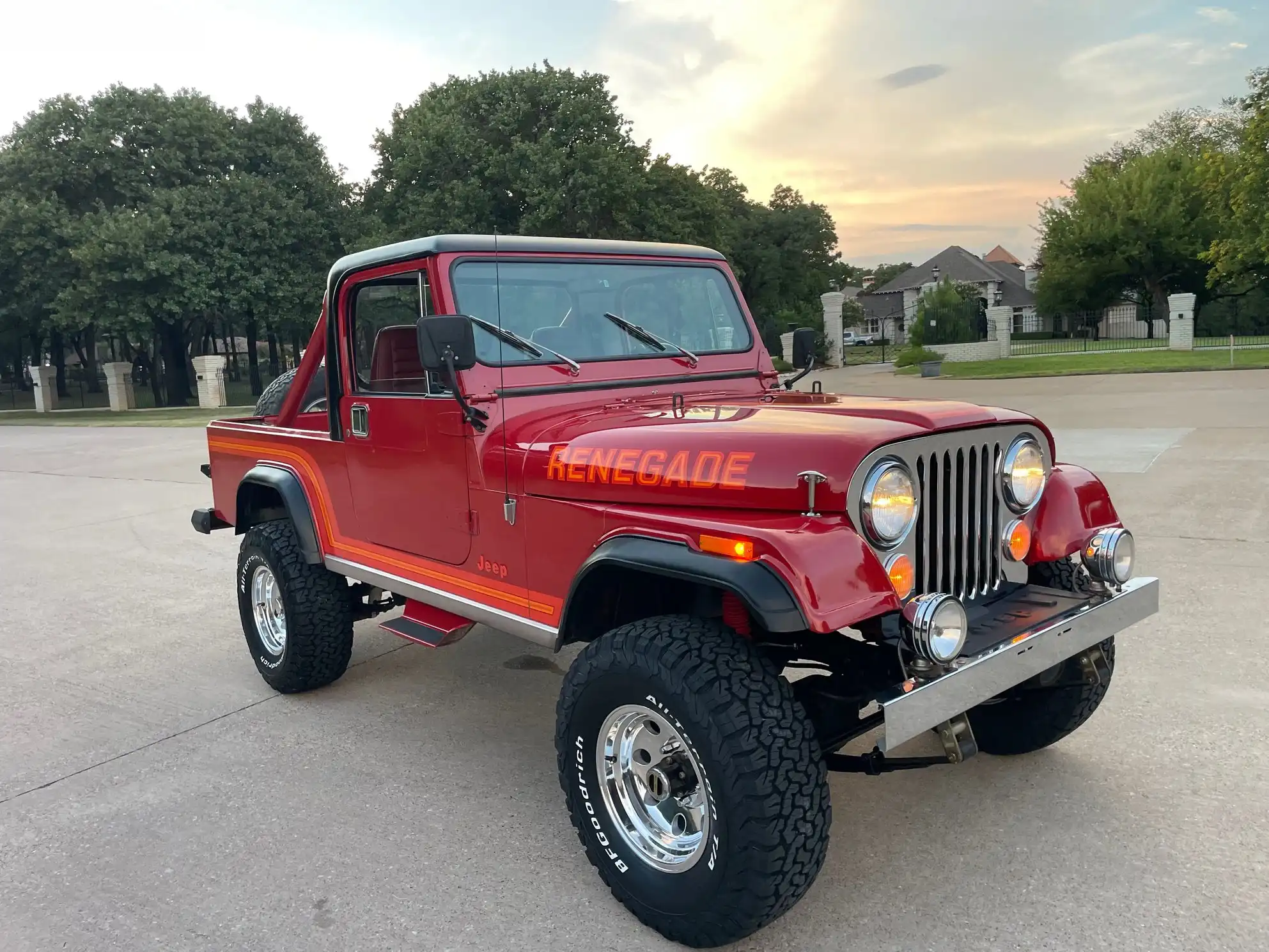 1985 Jeep CJ-8 Scrambler's photo