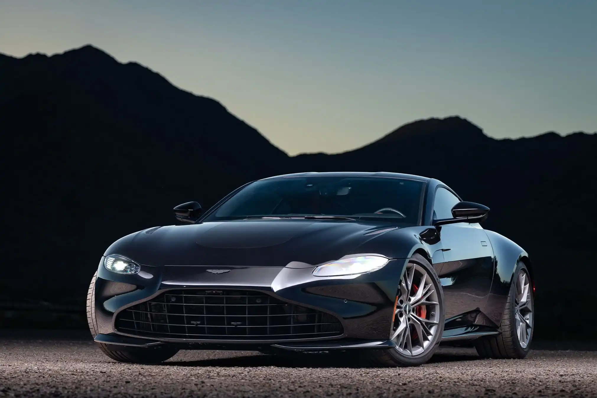 2021 Aston Martin Vantage 4.0 V8's photo