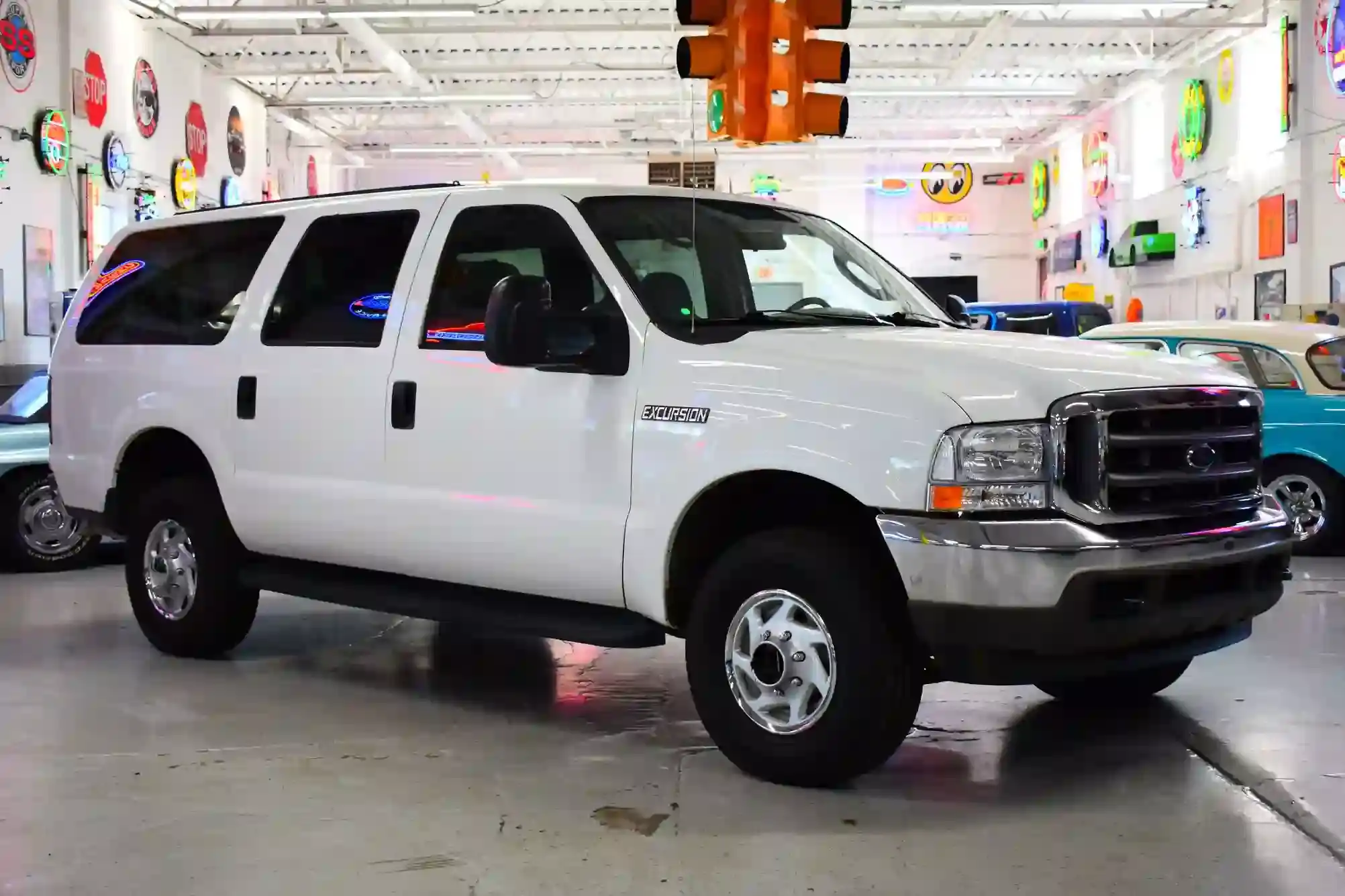 2004 Ford Excursion XLT 4X4 5.4L's photo