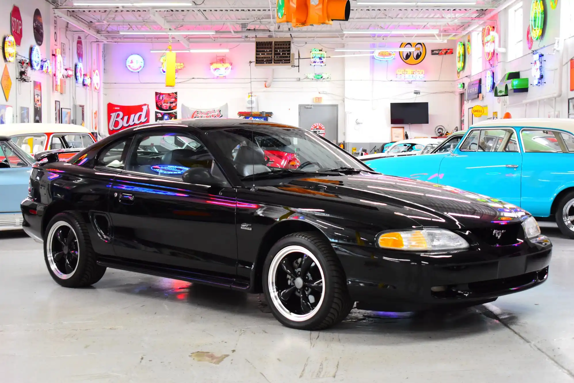 1995 Ford Mustang's photo