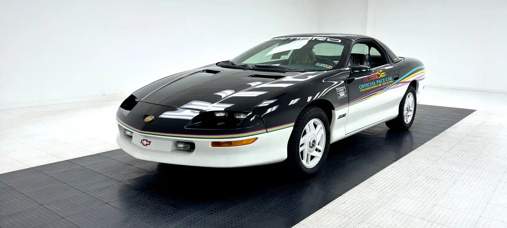 1993 Chevrolet Camaro's photo