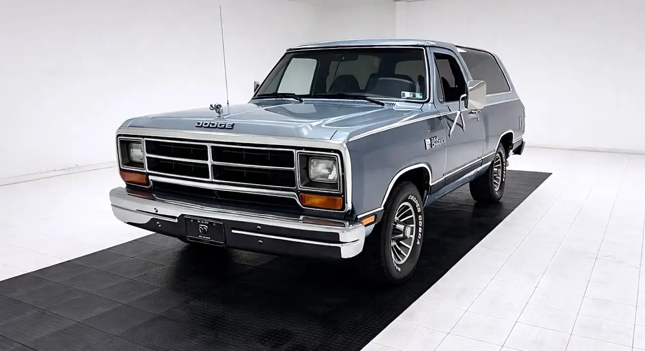 1987 Dodge Ramcharger's photo