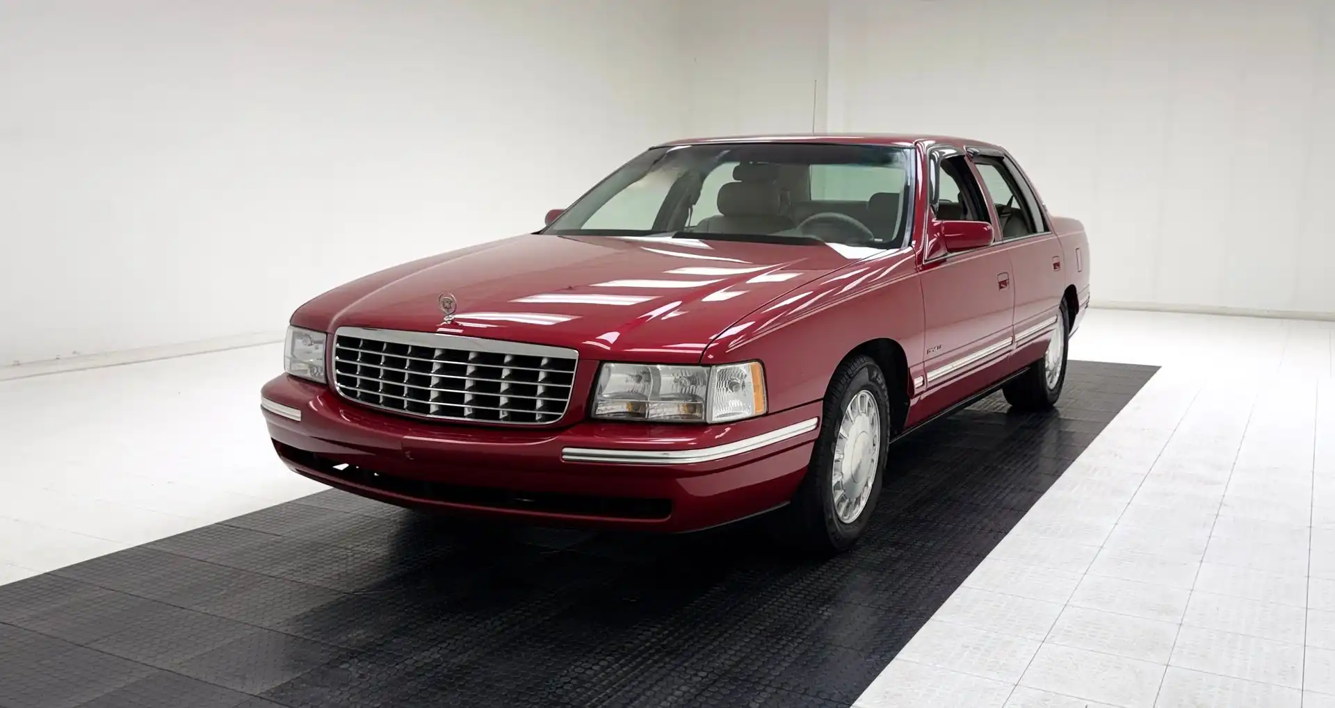 1998 Cadillac DeVille Base's photo