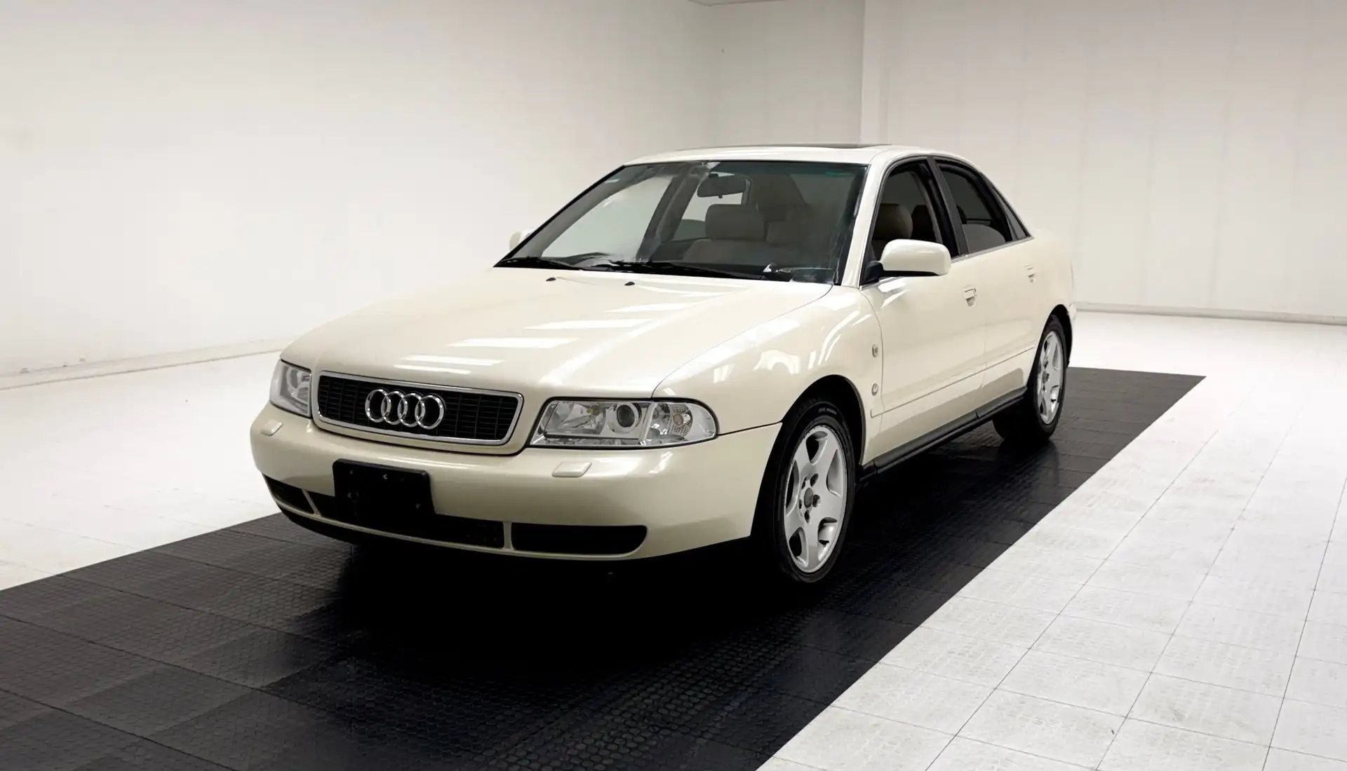 1998 Audi A4 (+)2.8 QUATTRO's photo