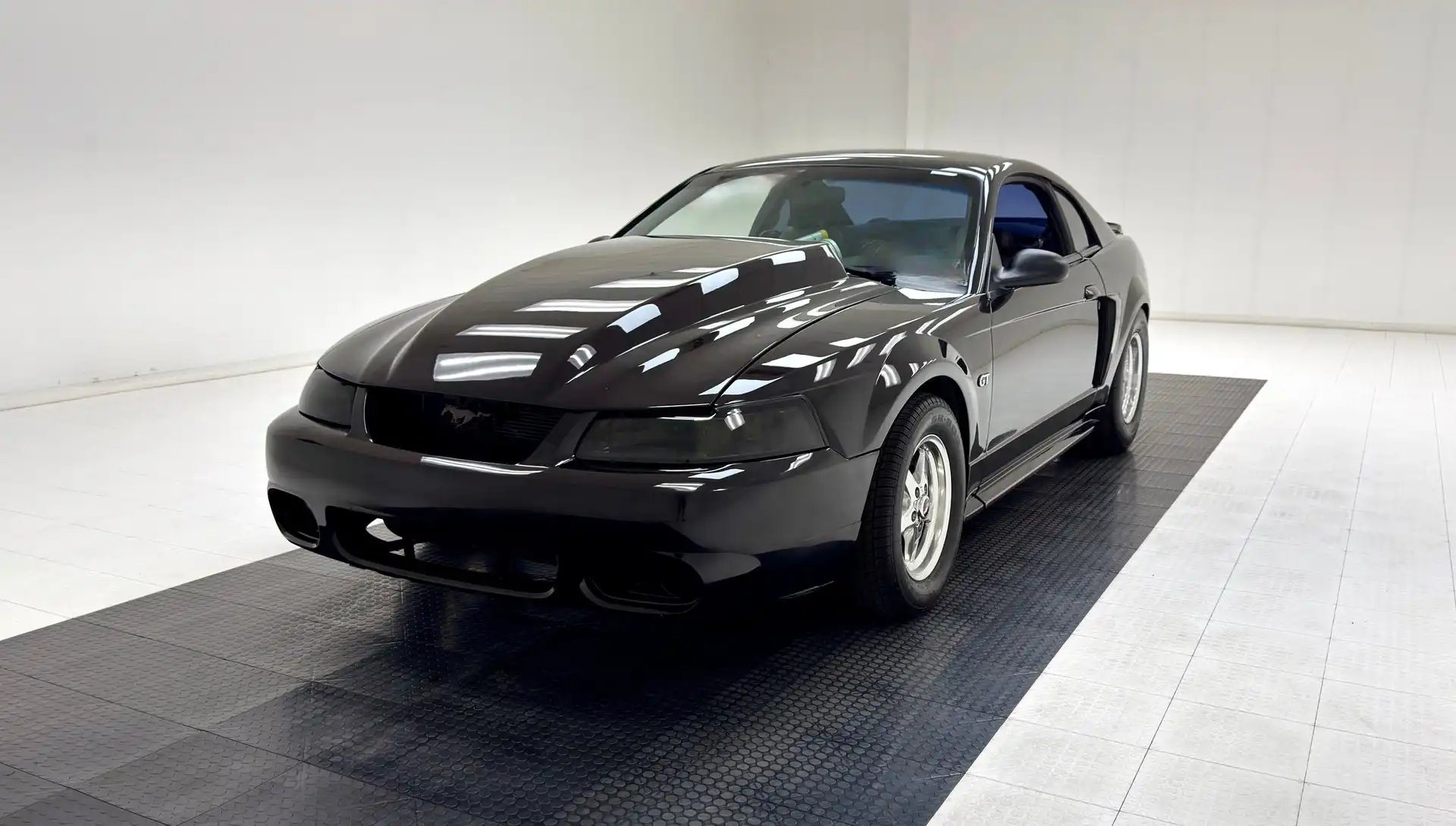 2000 Ford Mustang GT V8's photo
