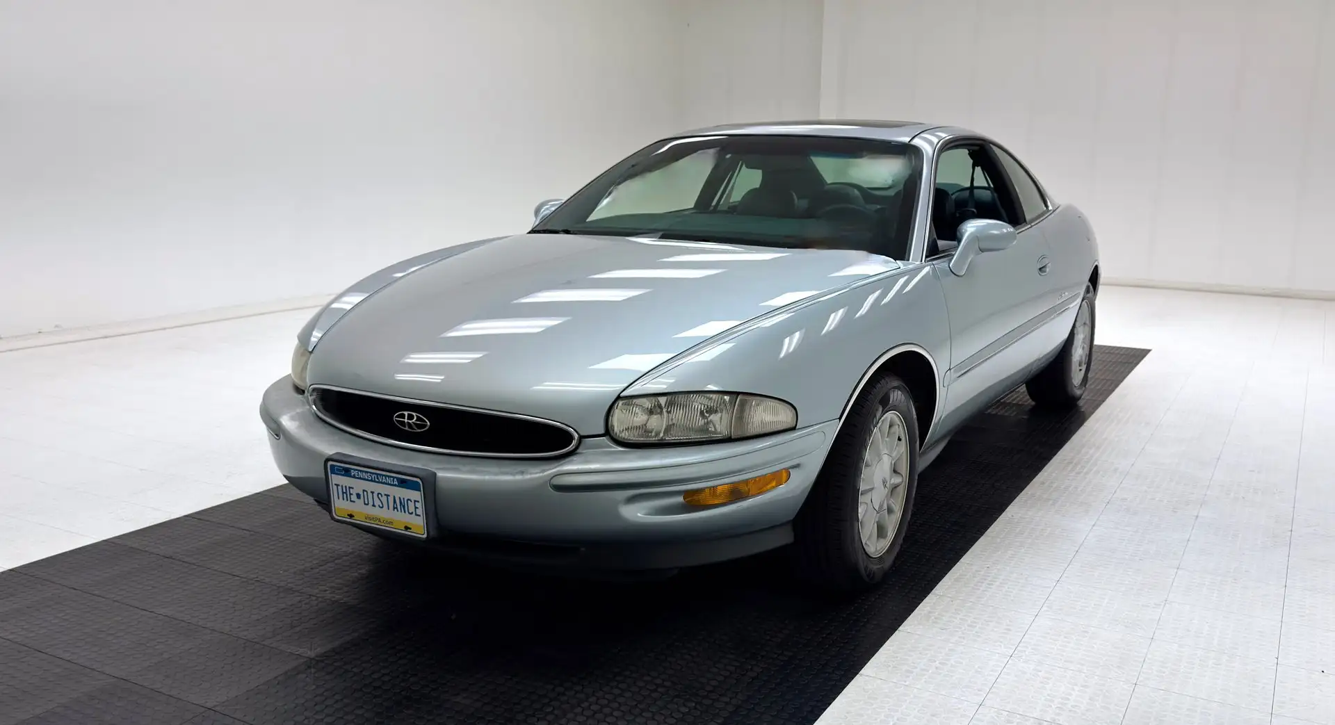 1996 Buick Riviera's photo