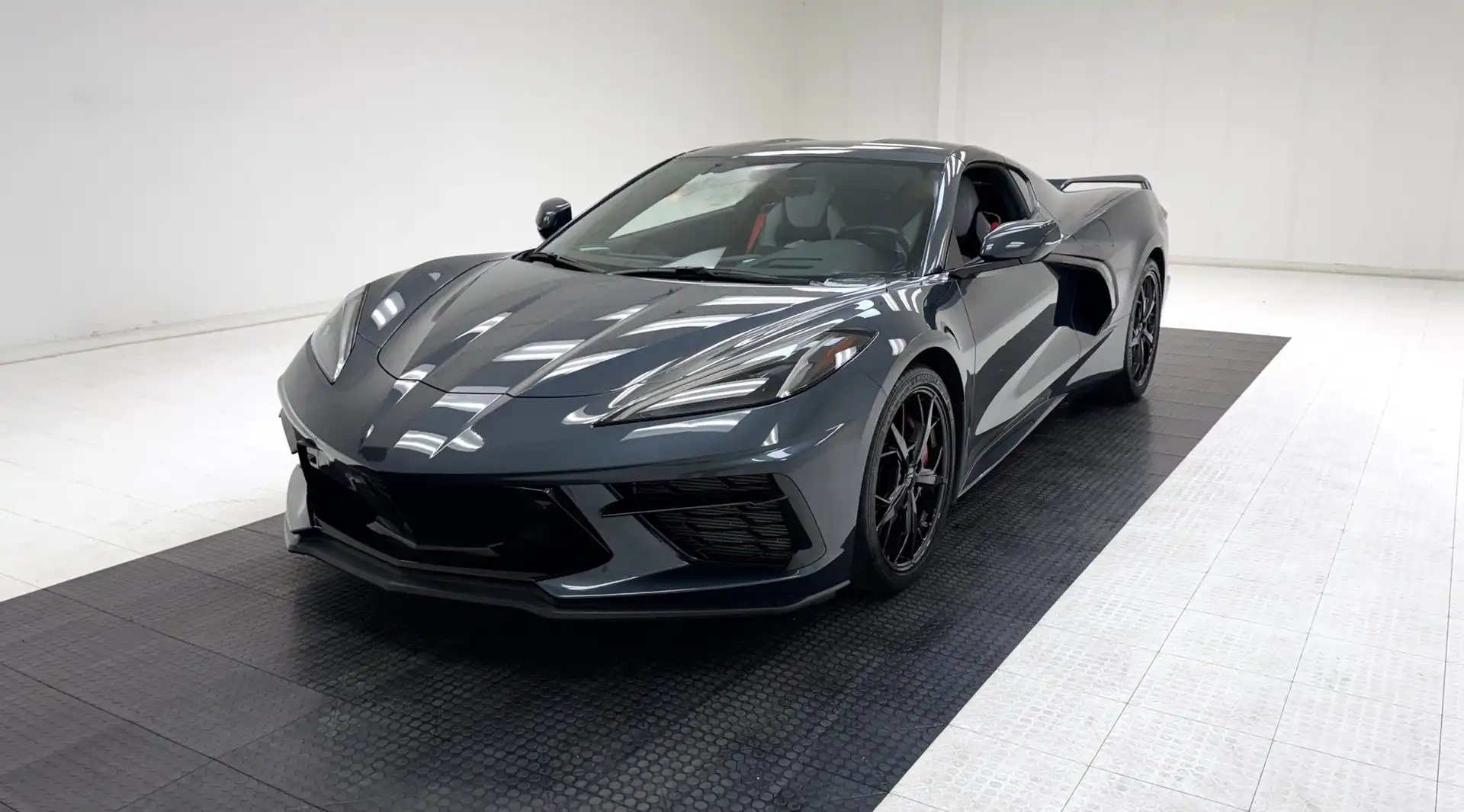 2021 Chevrolet Corvette Stingray Coupe 2LT's photo