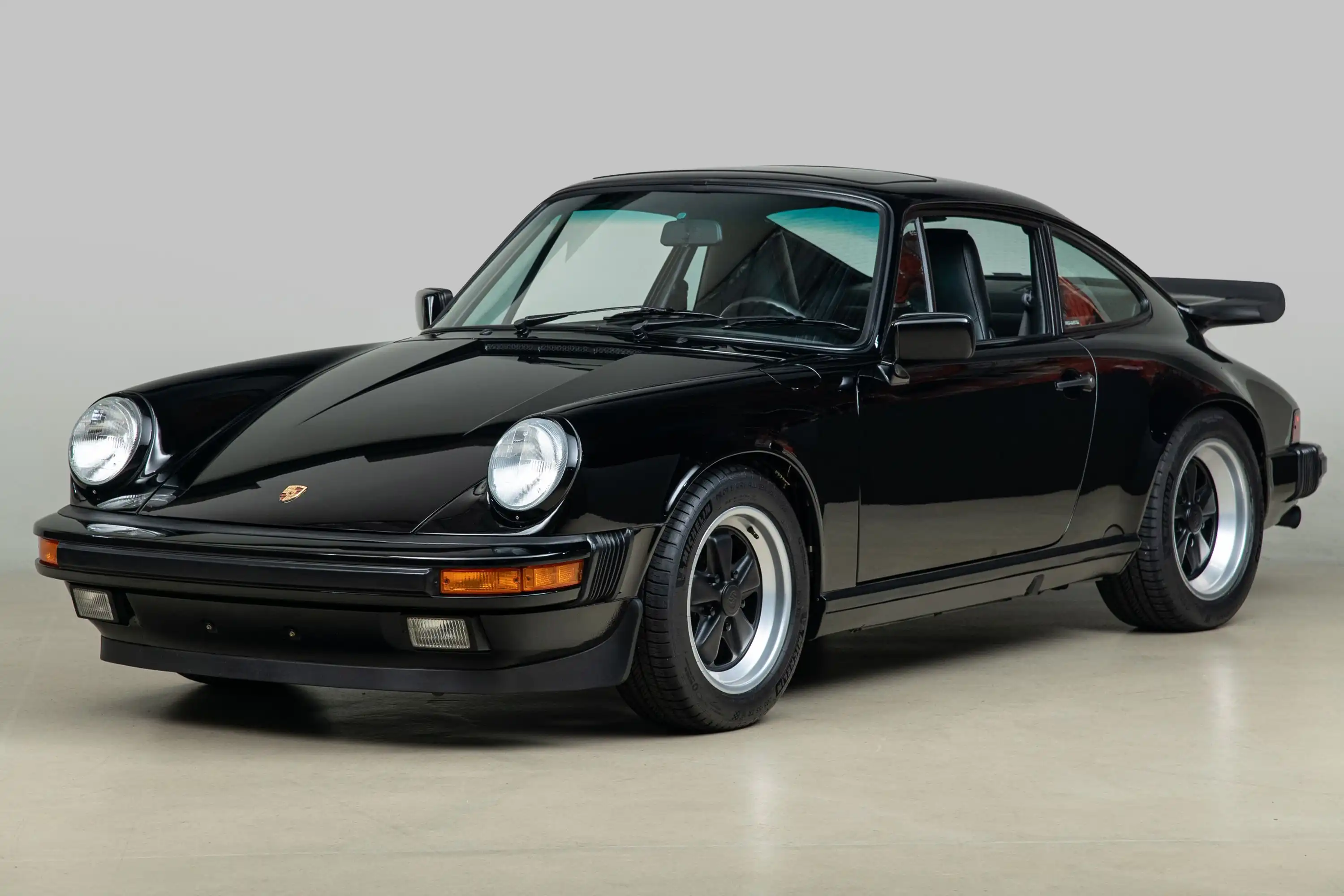 1987 Porsche 911's photo