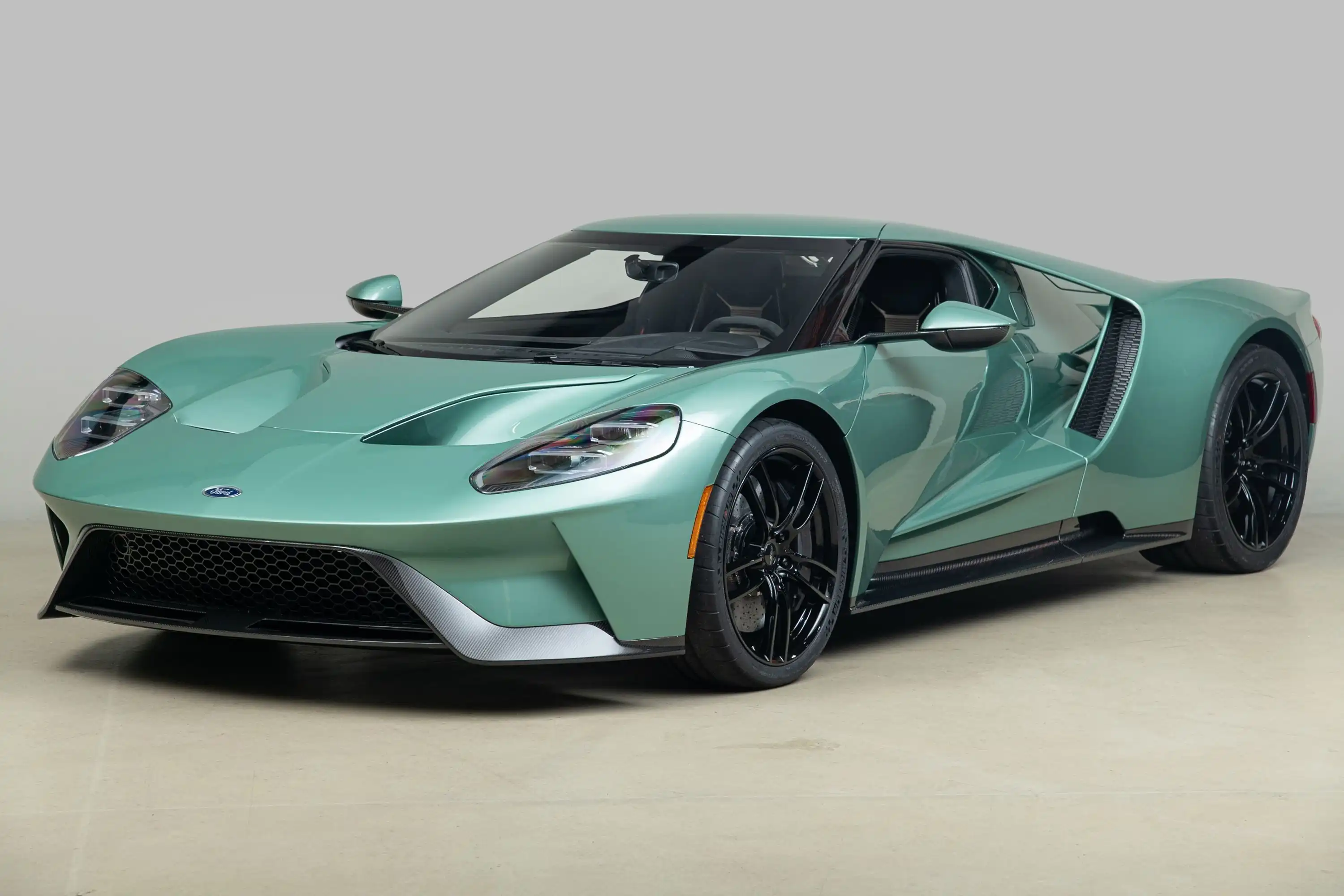 2022 Ford GT's photo