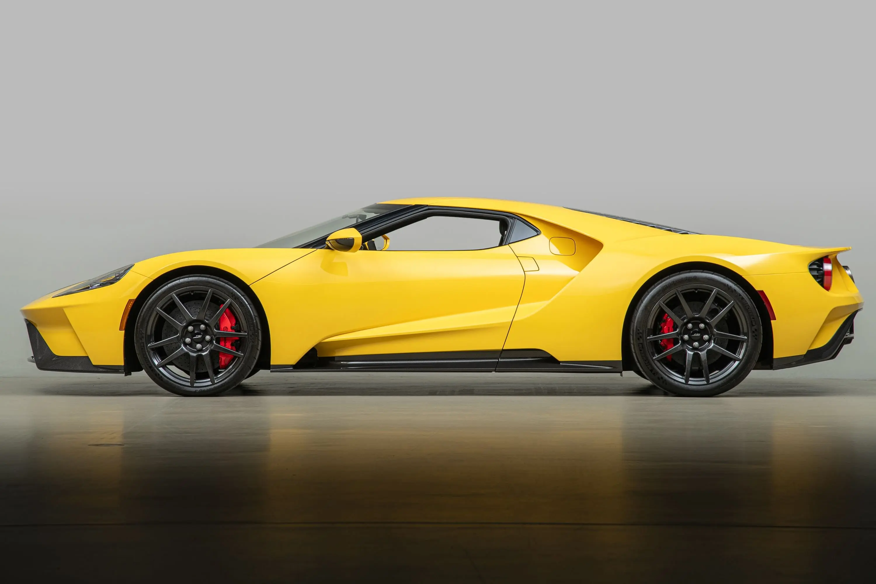 2021 Ford GT undefined photo 4