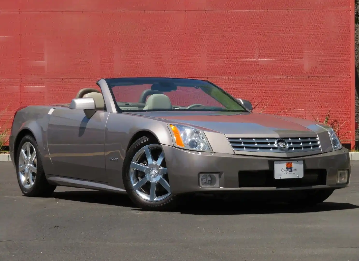 2004 Cadillac XLR V8 Roadster's photo