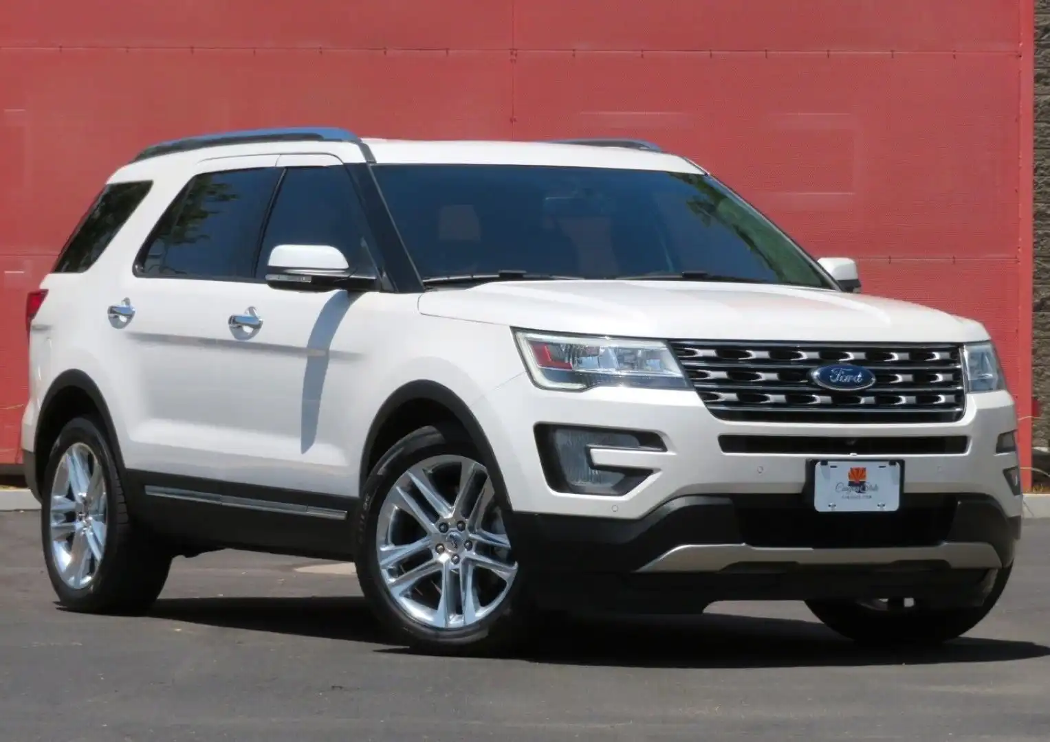 2017 Ford Explorer Limited FWD's photo