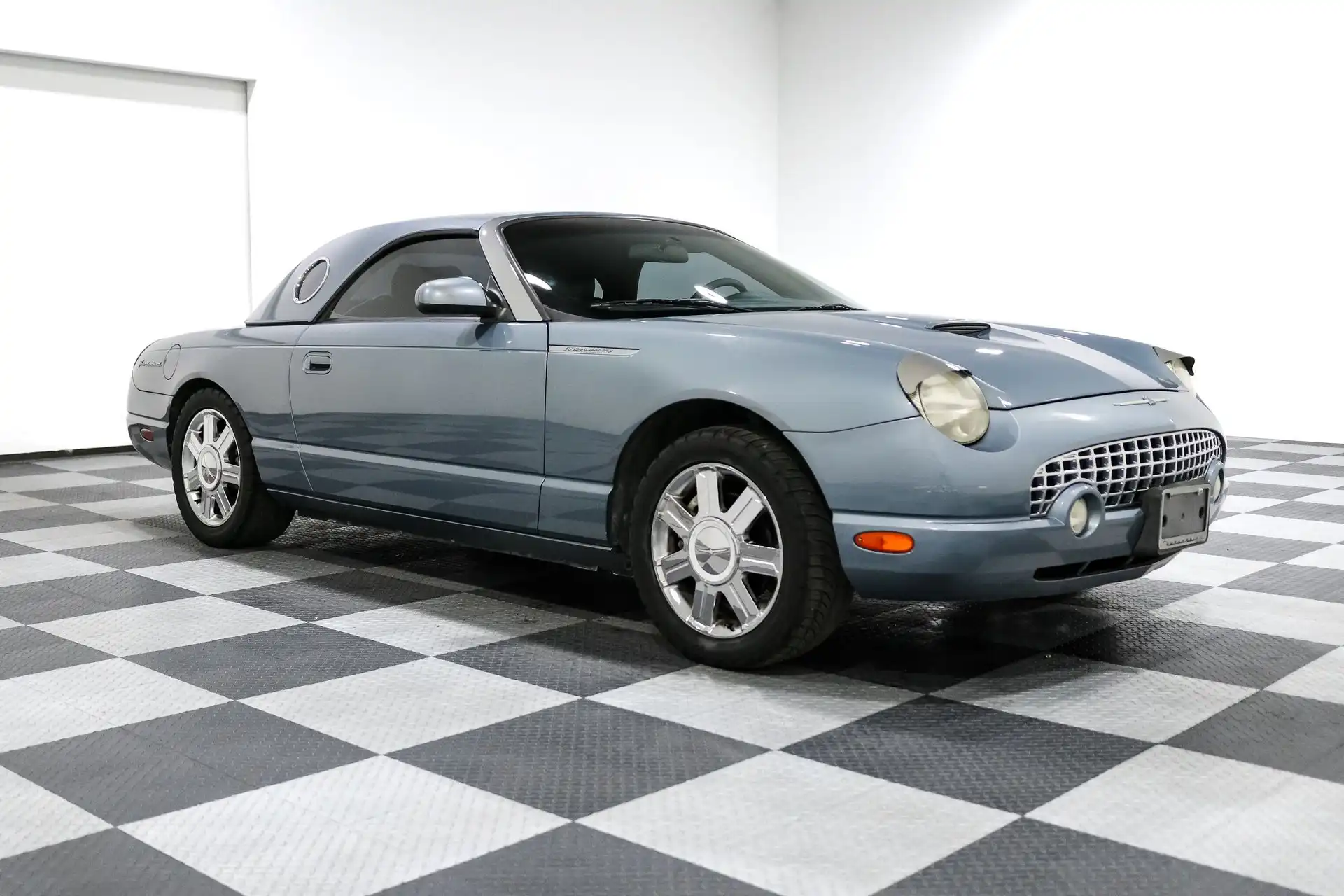 2005 Ford Thunderbird Deluxe's photo