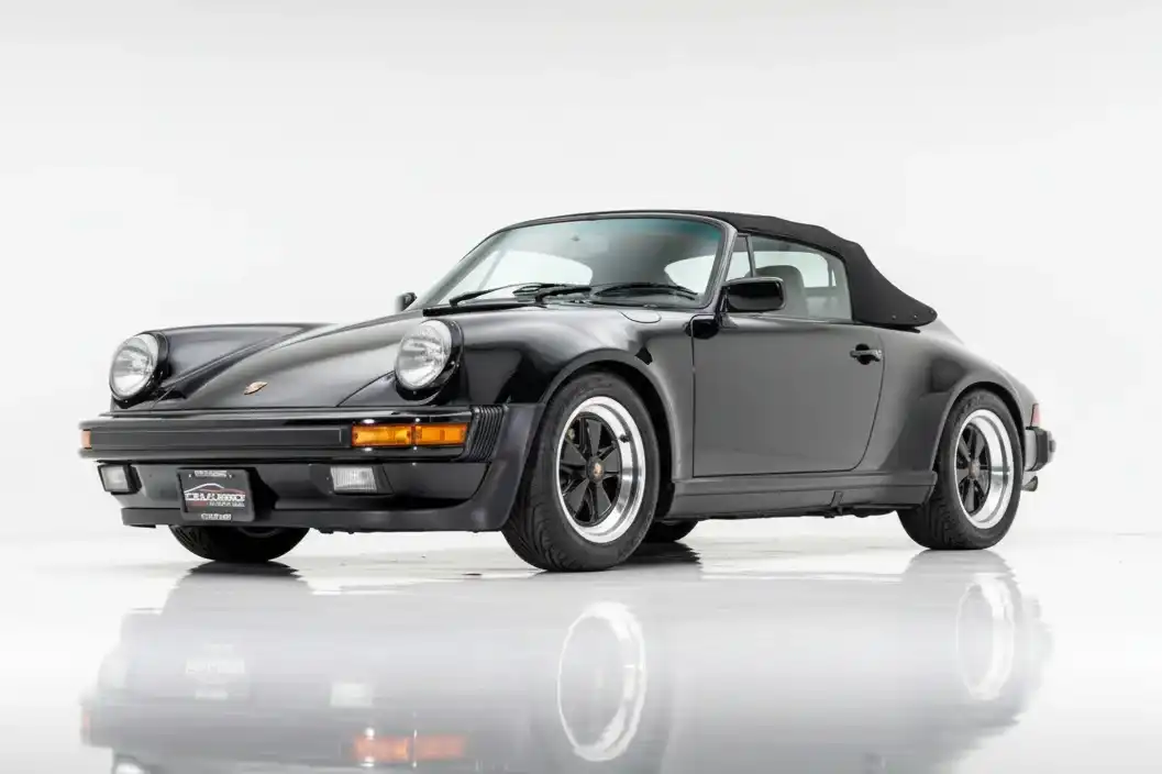 1989 Porsche 911's photo