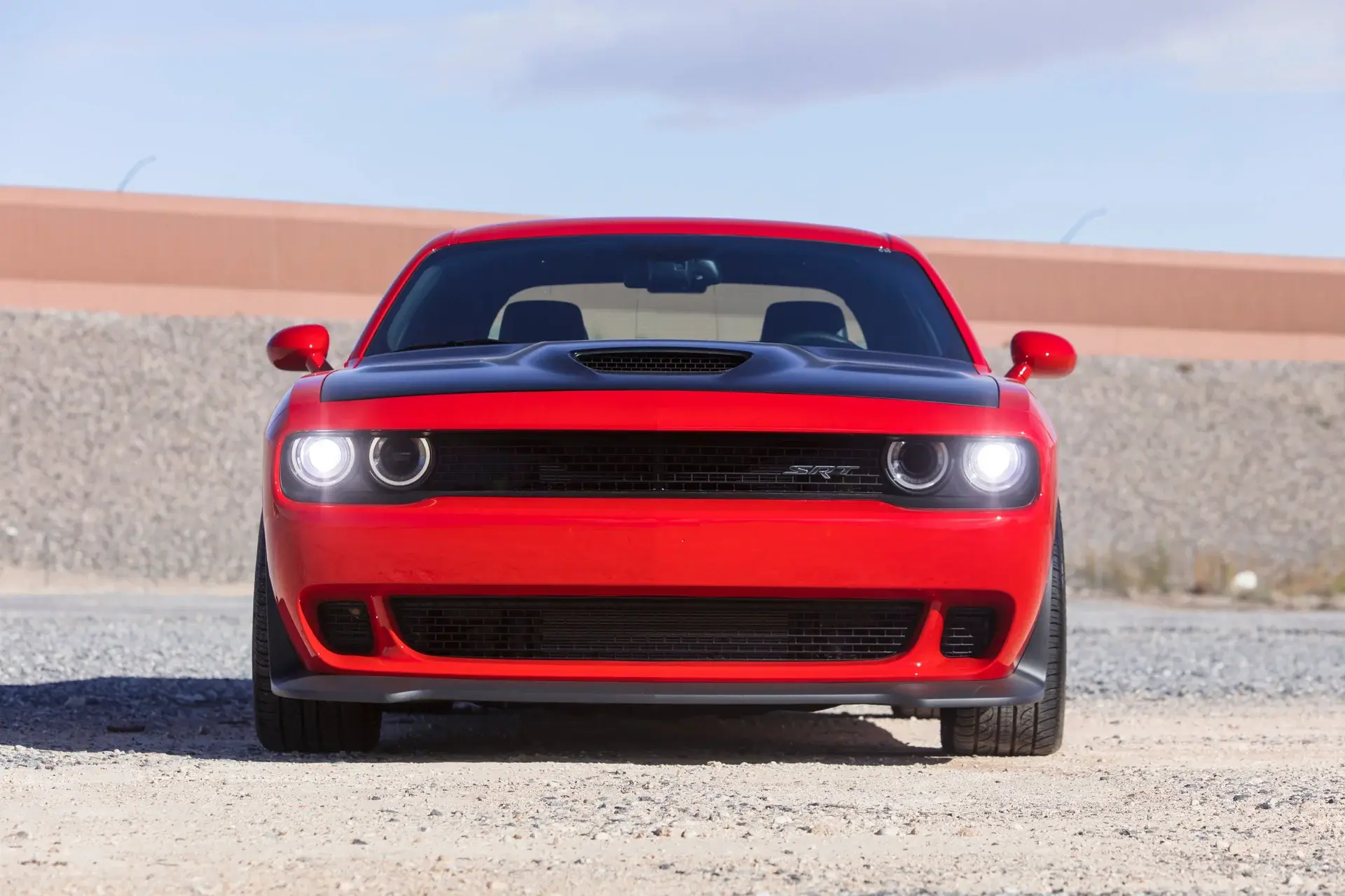 2016 Dodge Challenger SRT Hellcat photo 5